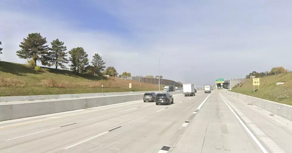 Strange White and Black Lane Markers on Michigan Freeways Have a Very Specific Purpose